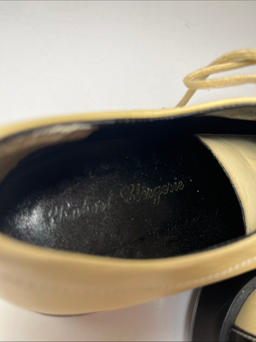 Robert Clergerie Vintage Womens Oxfords, size 8, cream & black spectator wedge - Picture 9 of 10